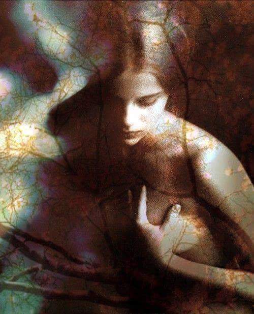 Ninguna de las cosas, que valen la pena, pueden quedar encerradas en ti.