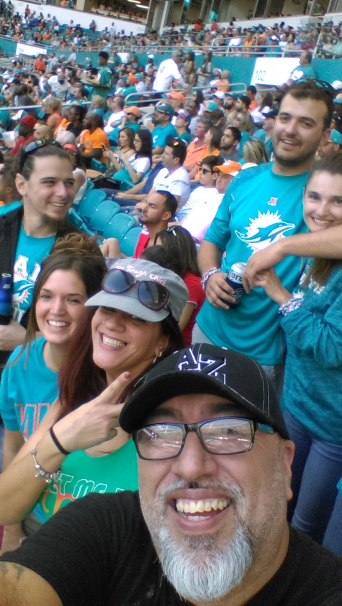 JLBFlorida's tweet photo. #TeamRand was front & center to witness #MiamiDolphins 6 game winning streak! Tickets courtesy of our Founder & CEO, Seth Rand. #RandPerks https://t.co/7rBahiJLYS