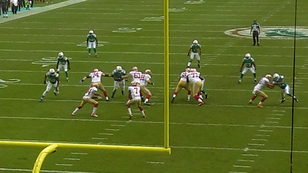 JLBFlorida's tweet photo. #TeamRand was front & center to witness #MiamiDolphins 6 game winning streak! Tickets courtesy of our Founder & CEO, Seth Rand. #RandPerks https://t.co/7rBahiJLYS