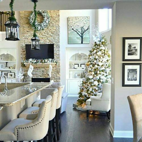 L_EasterlingRE's tweet photo. What a beautiful, inviting home! Are you a fan of this decor? https://t.co/GtZwVBQym0