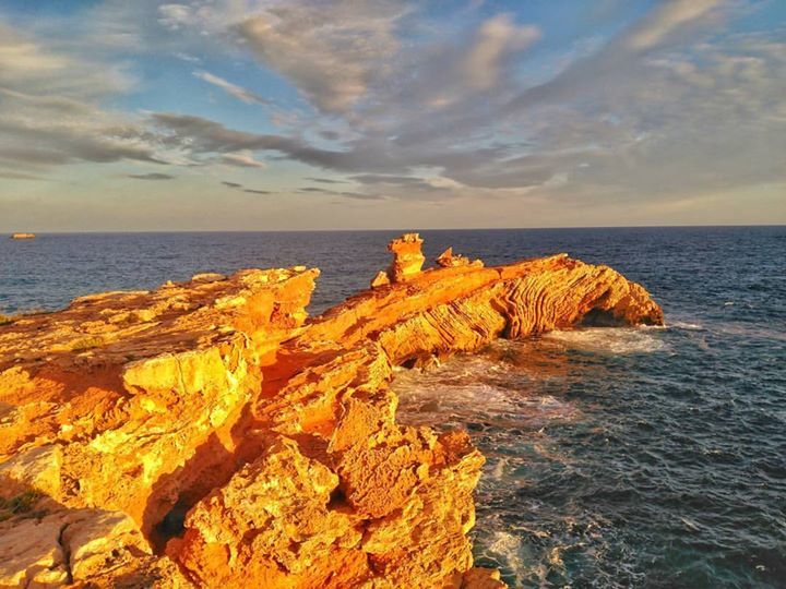 ibizainmotion's tweet photo. Walking around Cap Martinet
#ibiza #ibizainmotion #capmartinet #sunset #walk #walking https://t.co/q4BmEiqGb4