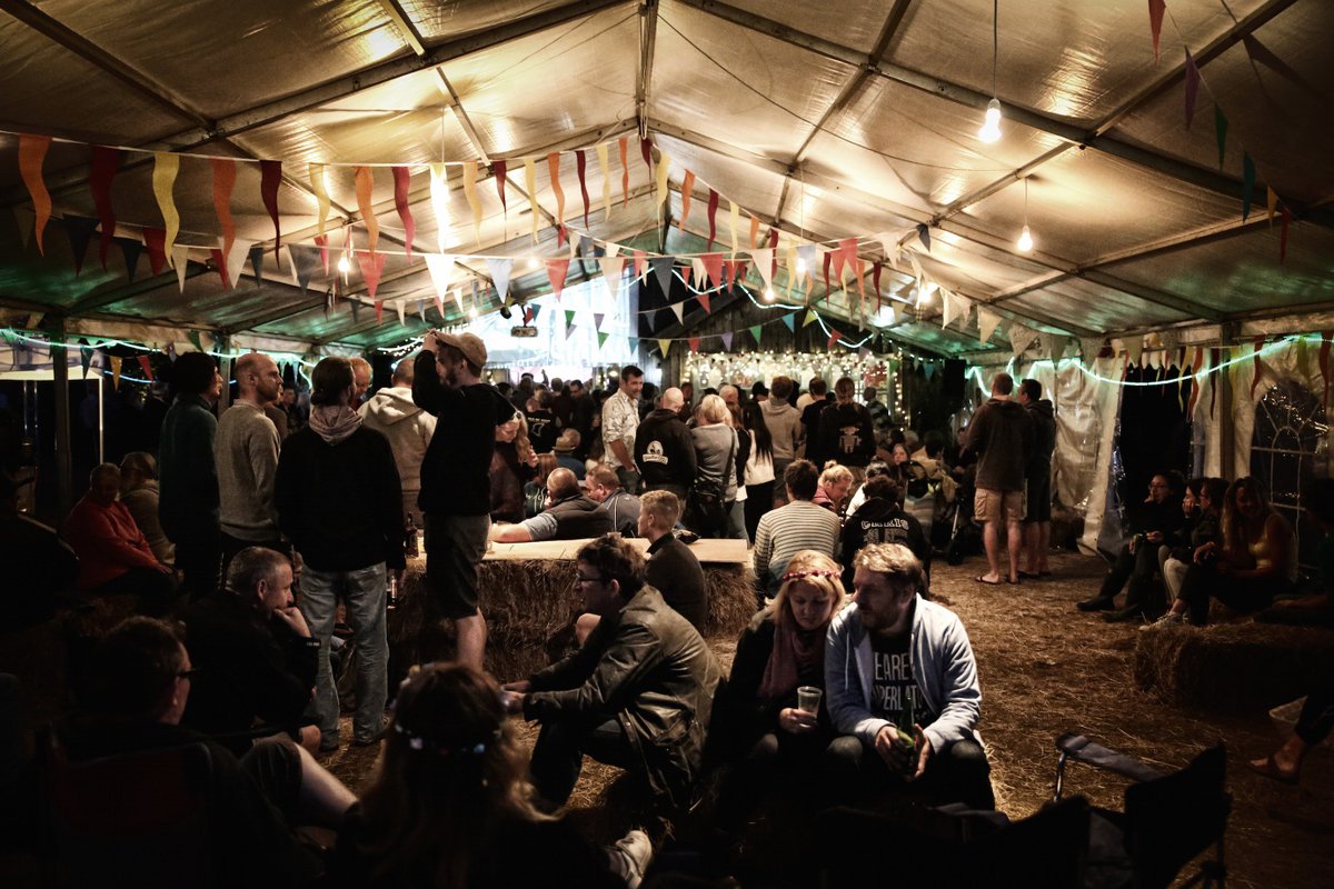 SidmouthFringe's tweet photo. Next year's Fringe will be 5-9 August 2017 #SweetSummerMusic feat. best new UK talent plus local favs in an intimate setting :) https://t.co/sZ0WD8fa4T