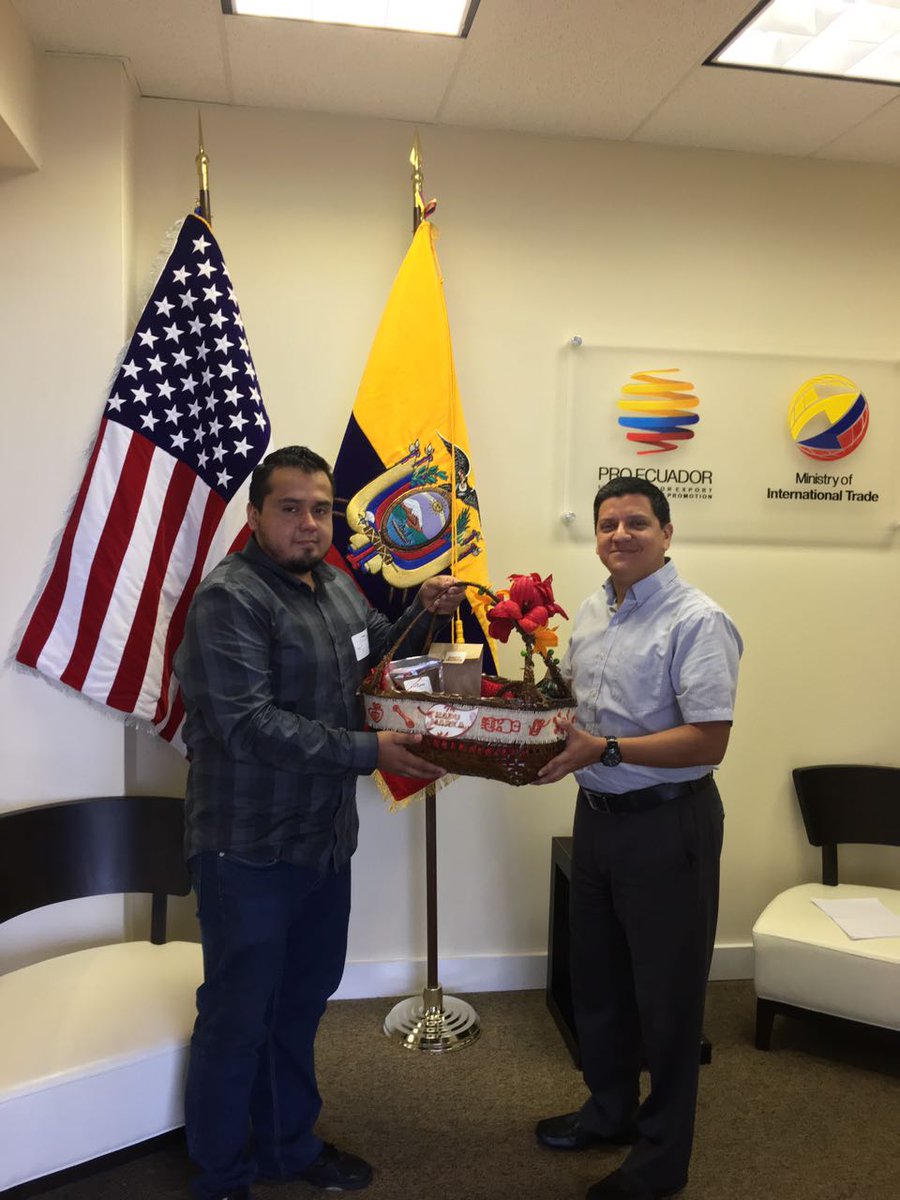 SergioChacon35P's tweet photo. @ProecuadorMia trabajamos para seguir impulsando productos napenses en el mercado internacional #NapuMarka https://t.co/t56pM5uOS6