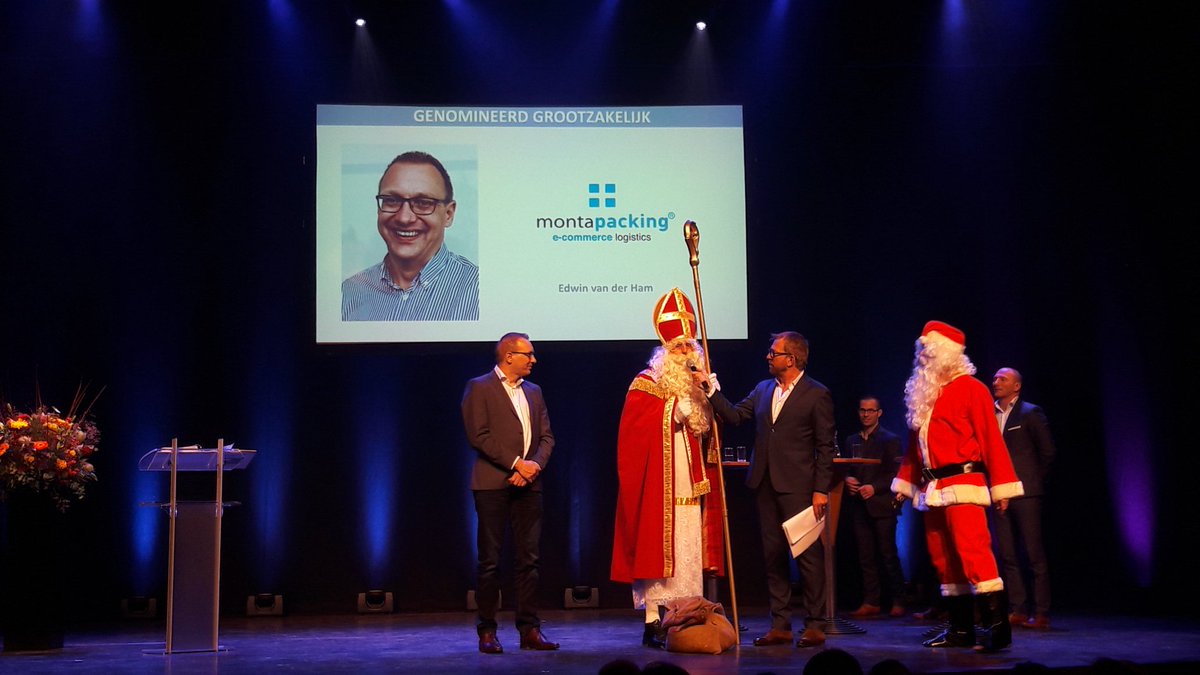 sjoerdgoedhart's tweet photo. De 2 grootste klanten van een mooi bedrijf op het podium @MontapackingNL @RabobankAV #BEG16 https://t.co/D9Lf4jYGL4
