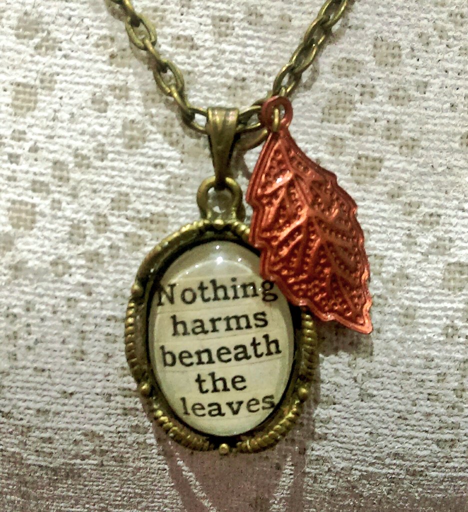 TrainStopJewlry's tweet photo. Playing with charms &amp; words for @Anerleycraft @BeckenhamMarket My fav,the bee,sold straight away! #Anerley #Penge #Beckenham #CrystalPalace https://t.co/lPKziBBtJw