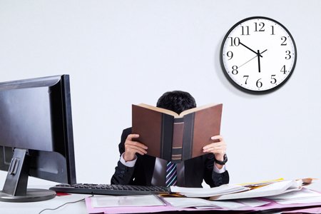 MNBizManagingEd's tweet photo. It's crunch time for new FLSA overtime rules. Here's what you need to know >> https://t.co/k1XqWzaxki https://t.co/ZtLm4INeAP