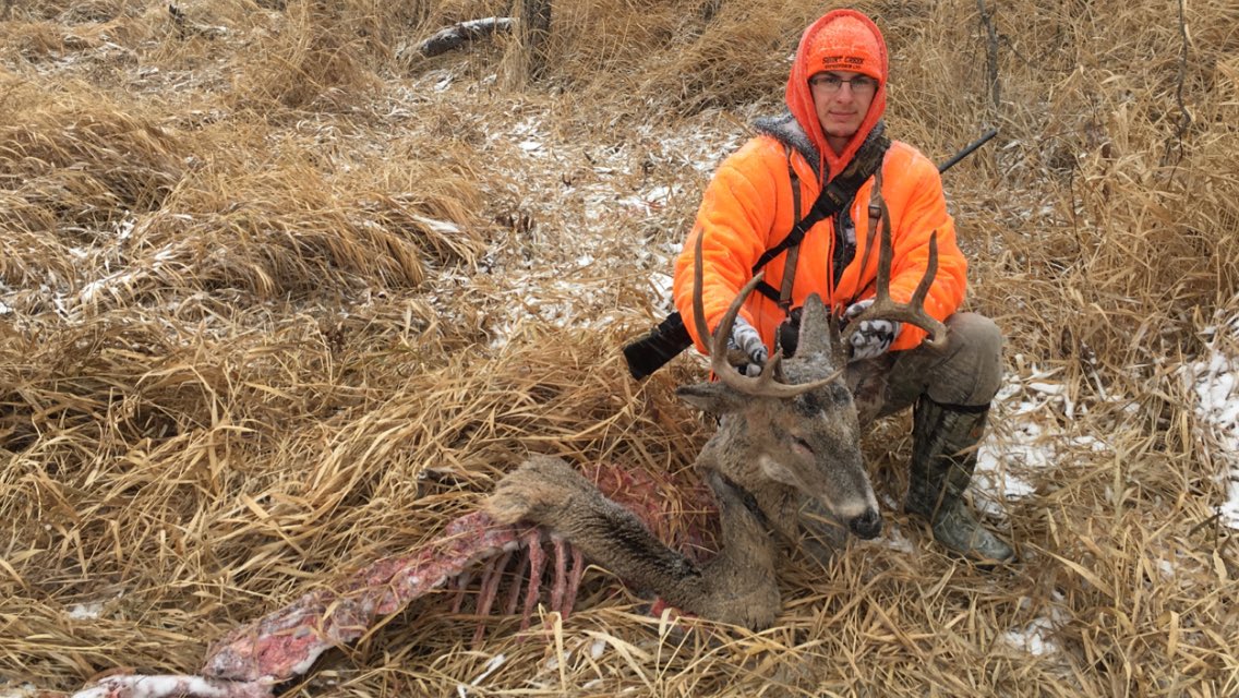 Our_____Pursuit's tweet photo. May not have been able to find him yesterday but @Paastaa22 found his buck the next day. He gets to film now #predators #ethicalhunter https://t.co/05KrtB2KER