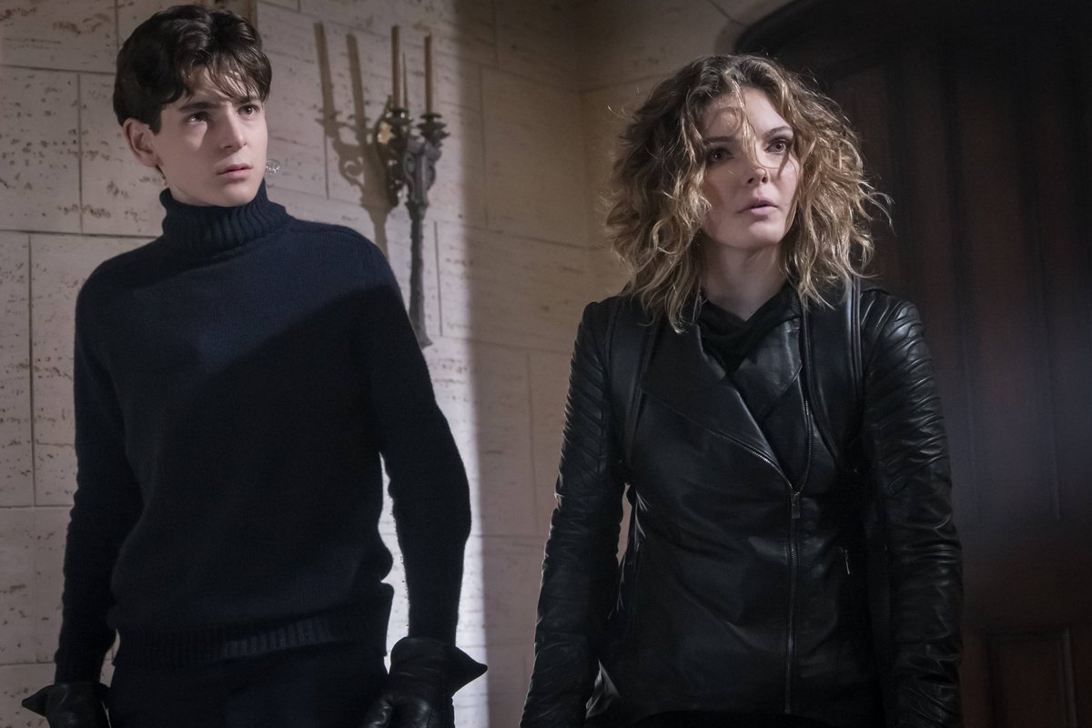 Gotham's tweet image. Are you ready for thrills and spills? Watch last night's episode of #Gotham now: fox.tv/WatchGthm