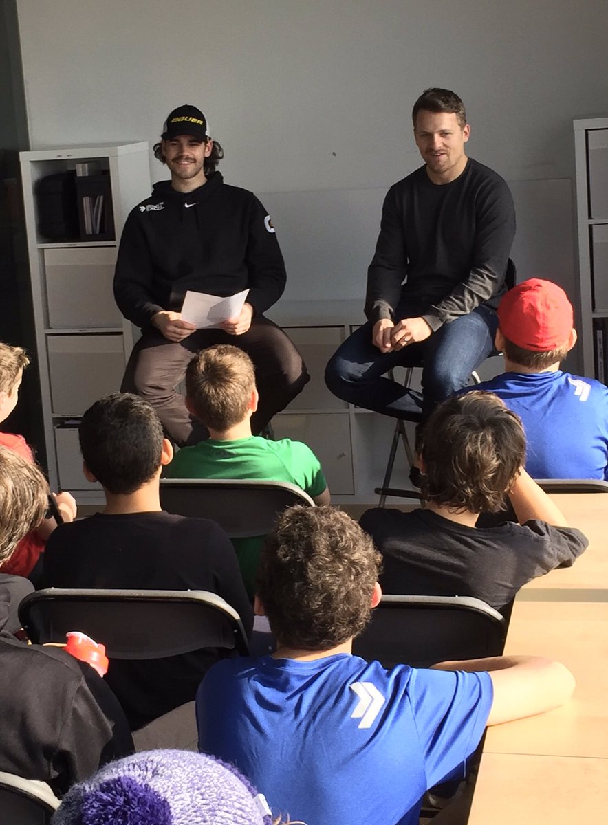 JourneytoExcel's tweet photo. Thanks to #NiagaraIceDogs assistant coach @sparrzy8 for coming out to HP Program this morning. ๐ ๐ #J2EHPP https://t.co/CUp6pGkq17