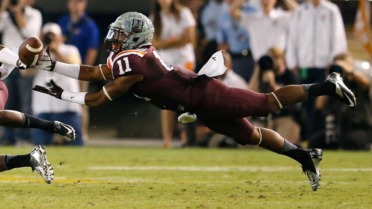 1340AMFOXSports's tweet photo. This #DmvNative Kendall Fuller (@KeFu11er) is from Baltimore. He attended Good Counsel High and V-Tech Univ. He currently has 36 tackles. https://t.co/x4BSH8n5Ne