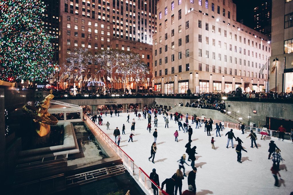 TraveIings's tweet photo. New York Winters ❄️ https://t.co/2hkLDd5ECy