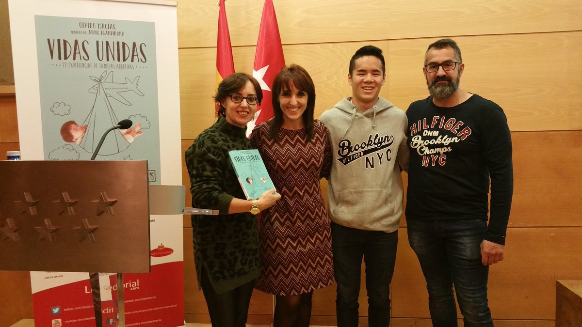NuriaCSopena's tweet photo. La historia @danielmendi99 y sus padres demuestra q la #adopción es amor incondicional e infinito #VidasUnidas @lideditorial @OlvidoMacias https://t.co/q2GAlVLn5A
