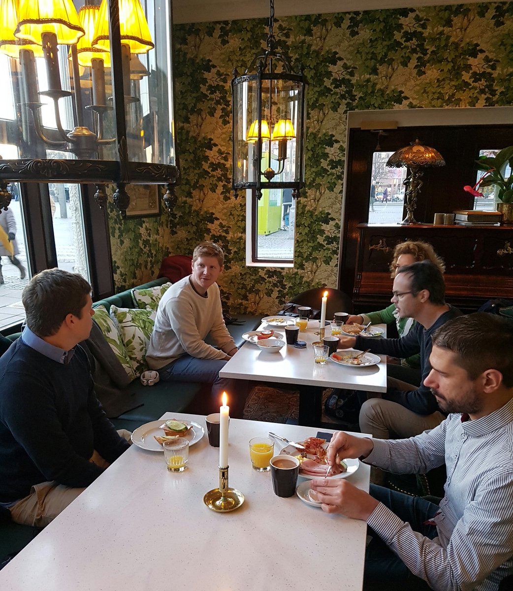 ConsatAB's tweet photo. Gruppfrukosten för ITM blev riktigt mysigt trots influensatider. Ni som var sjuka, var saknade.
#IT #fullstack #Engineering #Consat #Team https://t.co/8M4lTN2pX2