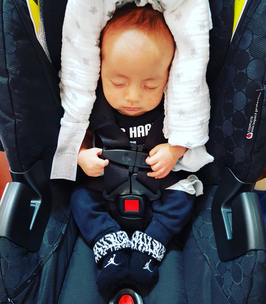 Benitormz's tweet photo. @BenitoRmzG  y sus primeros #Jordans #Jumpman23 #ImTheAgent https://t.co/3DdA3QCWR2