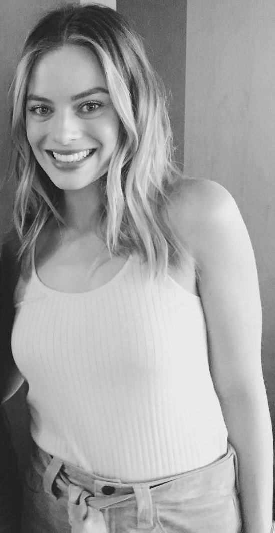 Margot in New York today 💫