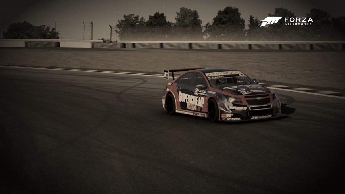 XboxDrivers's tweet photo. Os dejamos algunas fotos de la primera clasificación para la división de salas, campeonato #wtcc2016

¡Esperamos un campeonato apasionante! https://t.co/U9eS5tQOwP