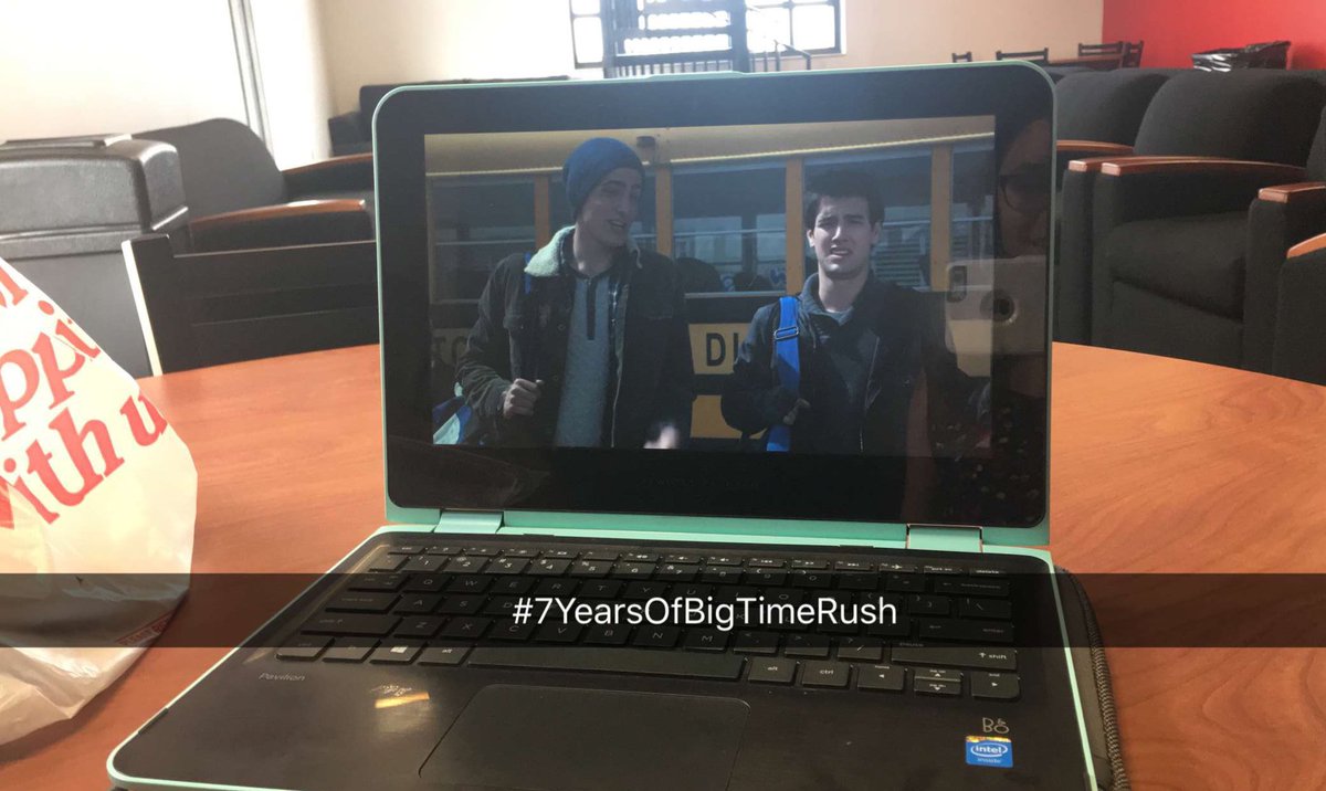 amielujan's tweet photo. @ItsPipersLife & I celebrated #7YearsOfBigTimeRush by watching #BigTimeAudition #RushersRemember https://t.co/v9or1IpQ2C