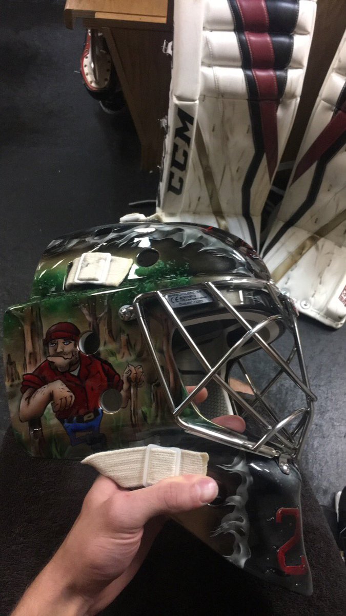 kpetro99's tweet photo. Thanks so much to @travis23886236 for an amazing paint job on my mask!! Couldn't be happier with how it turned out! https://t.co/LZ6hupdlVJ