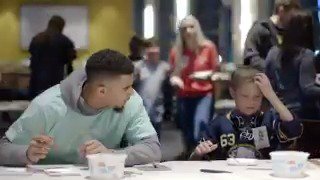 Off the ice, Sabres making a difference for @CampGoodDays. 🎅 🎄 🎁 @evanderkane_9 @NickBaptiste @zemgus94 https://t.co/7lphFJ4z5P