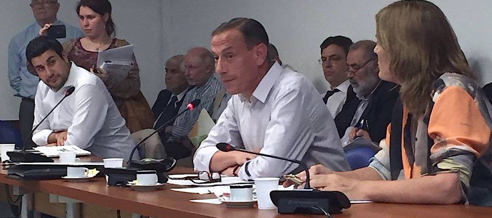 Diputado propone otro registro mas para identificar ganado #Ganaderia ruralpuntaindio.com/noticias/ganad…