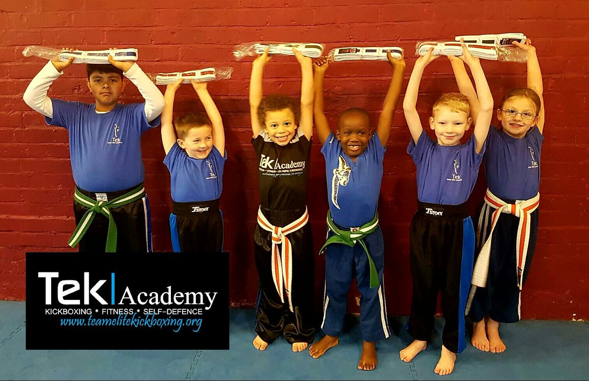 Tekkickboxing's tweet photo. Grading success this evening at the @Tekkickboxing Academy. #kickboxing #nottingham #beeston #tekacademy #tekkickboxing #martialarts https://t.co/e895Xpraug