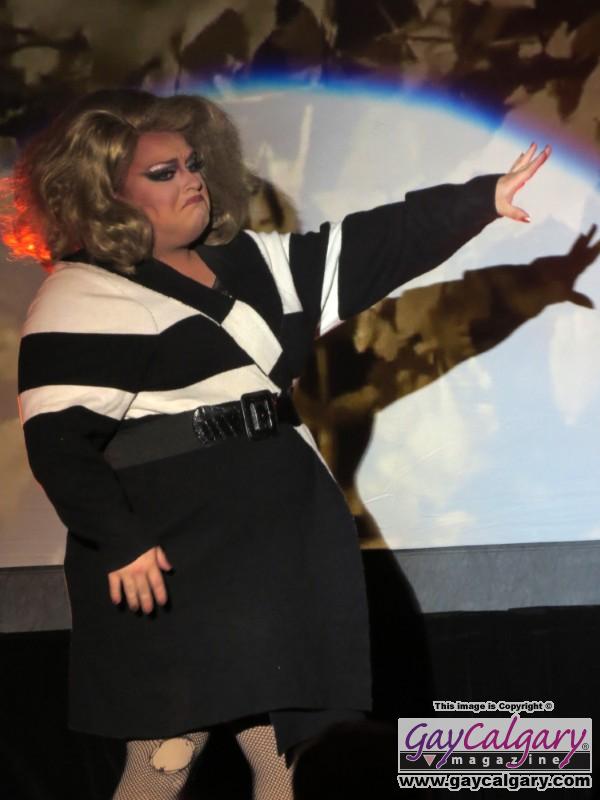 gaycalgary's tweet photo. RuPauls Drag Race Battle of the Seasons 2016 https://t.co/rQdolNQFfX @purepride #gay #lgbt #drag #yyc @RuPaulBOTS #RuPaulBOTS @TheGingerMinj https://t.co/EFPlJERKsl