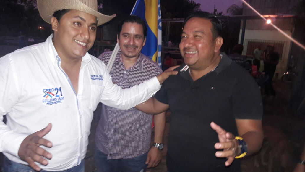 CREOLosRios's tweet photo. Jonathan Carbo junto a Orly Carriel, candidato Asambleísta por Los Ríos,representando al Cantón Vinces #CREOLosRíos #CarboAsambleísta https://t.co/ZRrWCQ64Xr