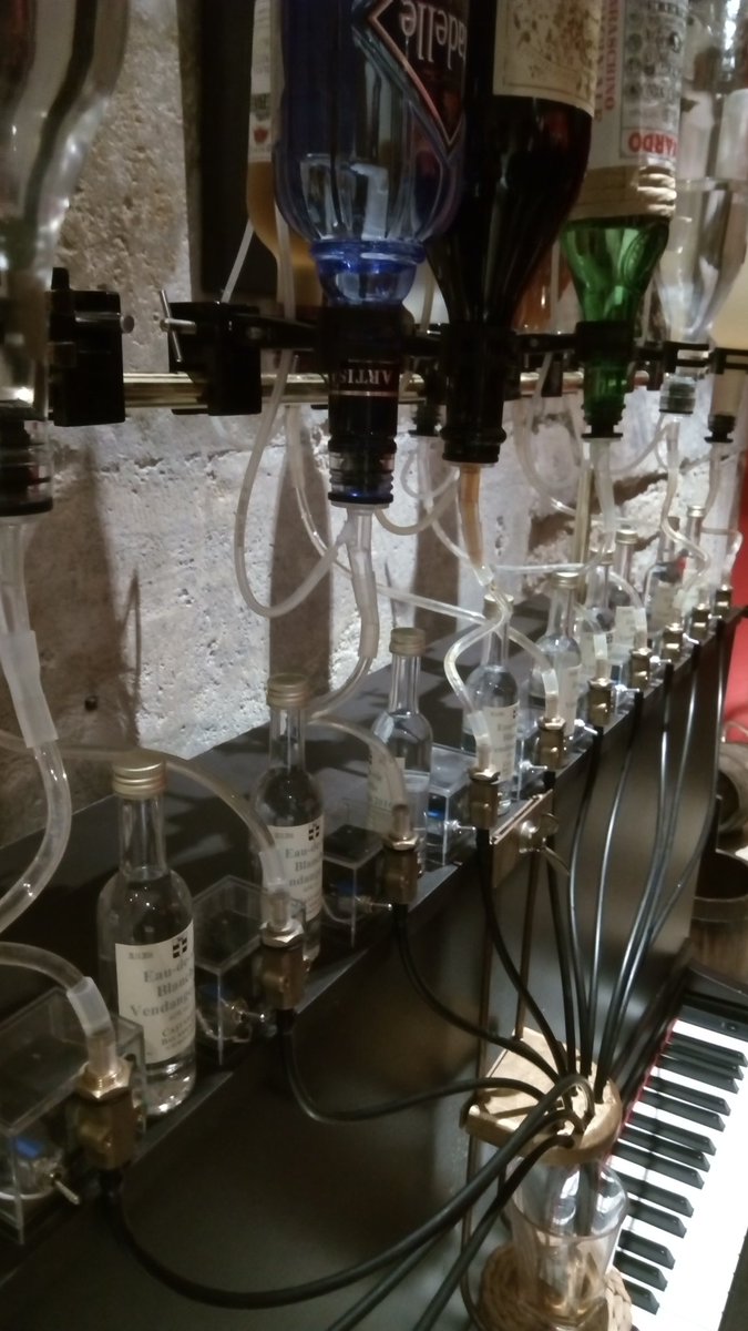 In search of an #Armagnac? Go to the boutique <a href="/Castarede/">Armagnac Castarède</a>, they know their product.