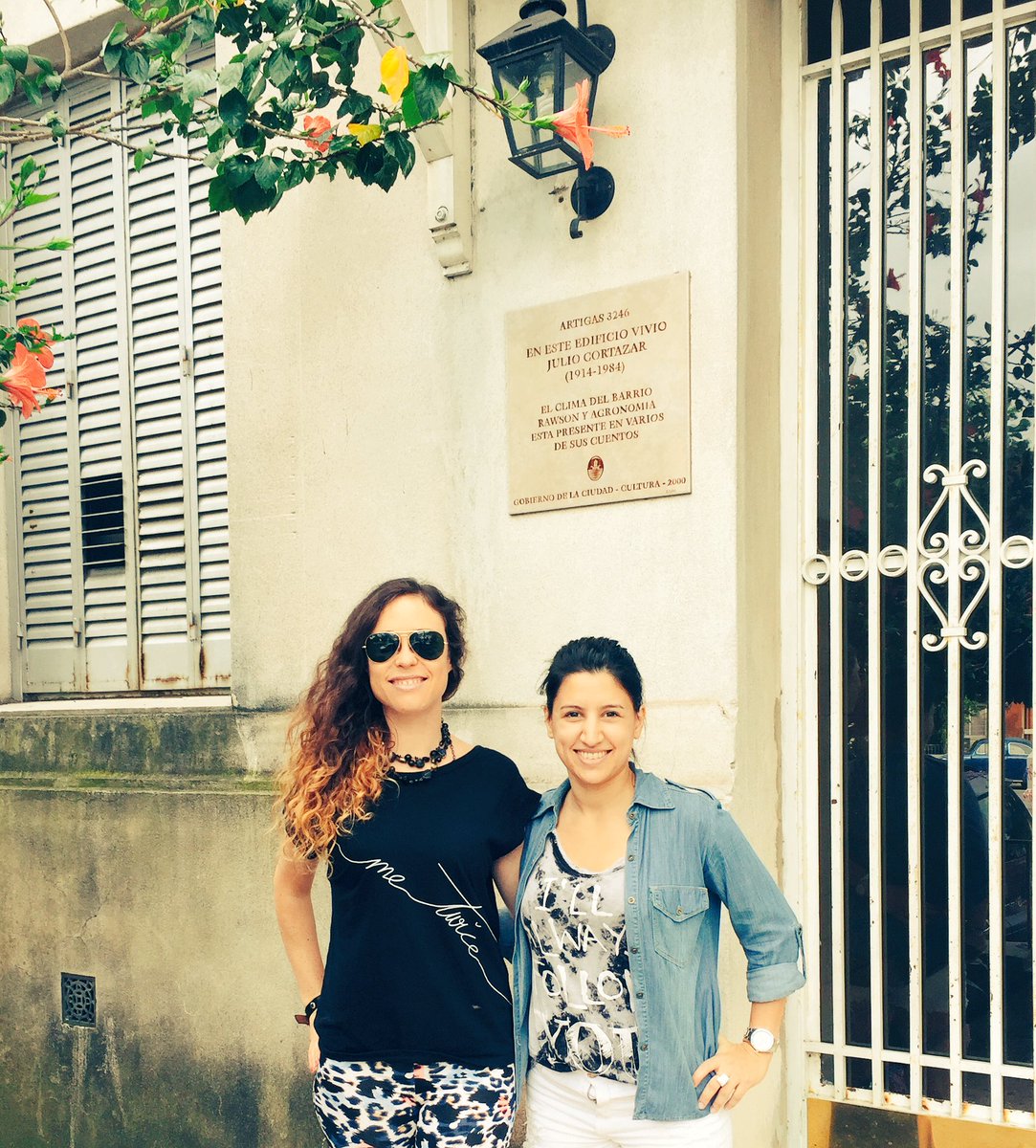 AnaInsFurey's tweet photo. Cortázar #Friends https://t.co/g6lEepbW5r