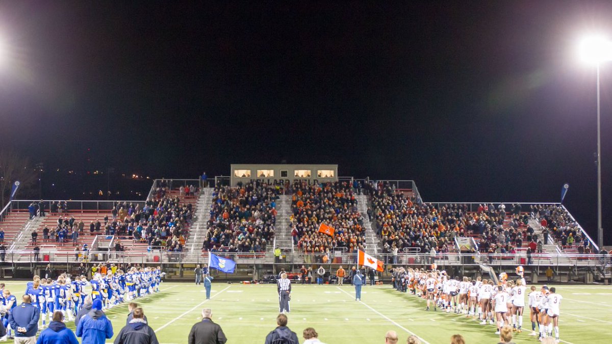 bandy_logan's tweet photo. Best fans in the country #3peat https://t.co/hskg25GEci