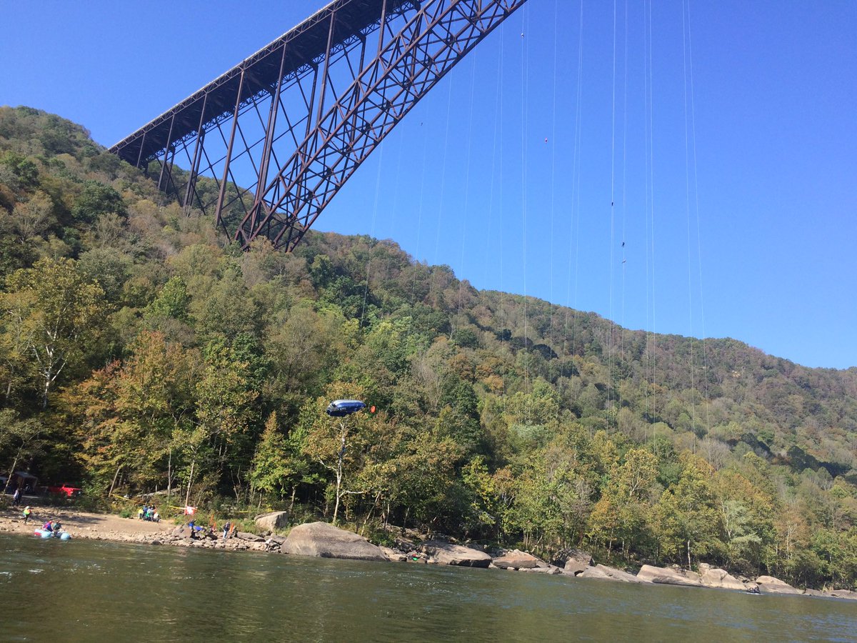 jperry151's tweet photo. #bridgeday2016 https://t.co/Fd3Dzeb3ix