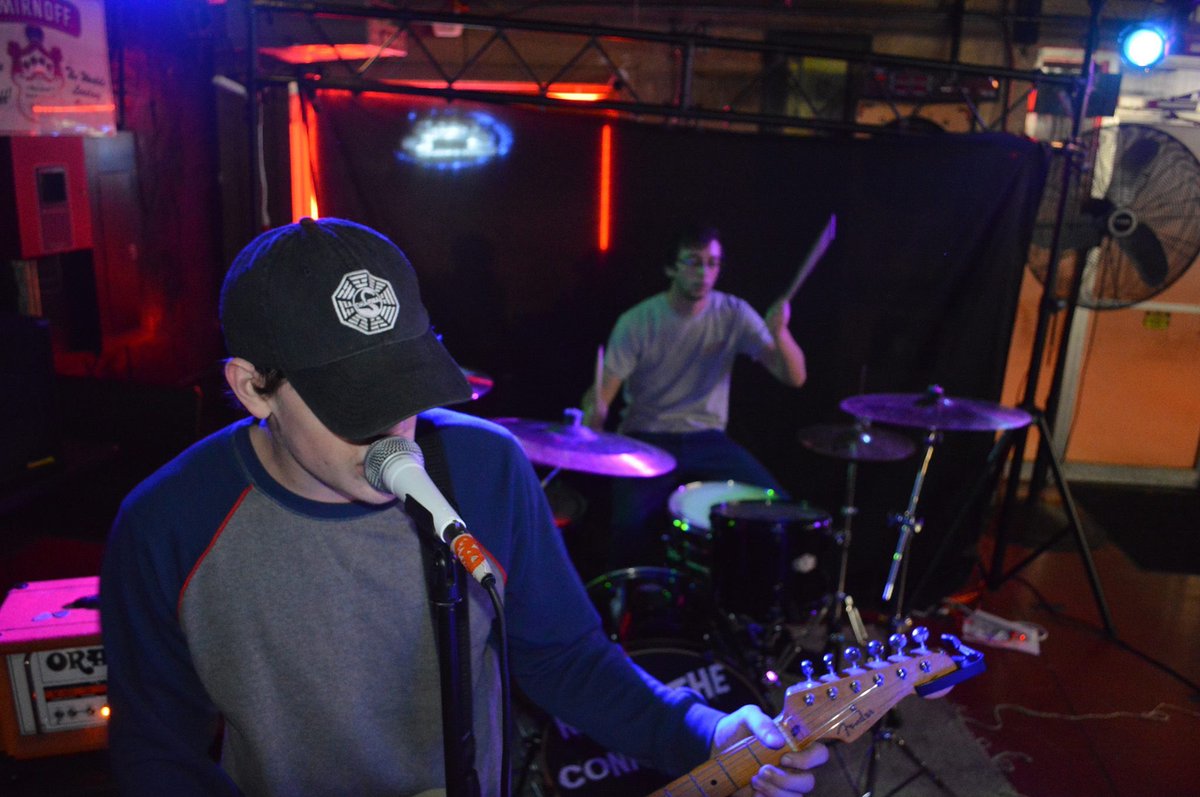 OfficialRTCband's tweet photo. ny/pa, we're comin thru one more time before the years up 🎁
12/3 - lancaster, pa w/ @ATMbandPA 
12/9 - long island, ny w/ @32PintsOfficial https://t.co/SBBMIImTGH