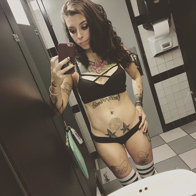 PTsAllNudeII's tweet photo. A Dreamgirl like Cali Mack is just what you need! #stripclub #denver https://t.co/W8M5NNv2QM