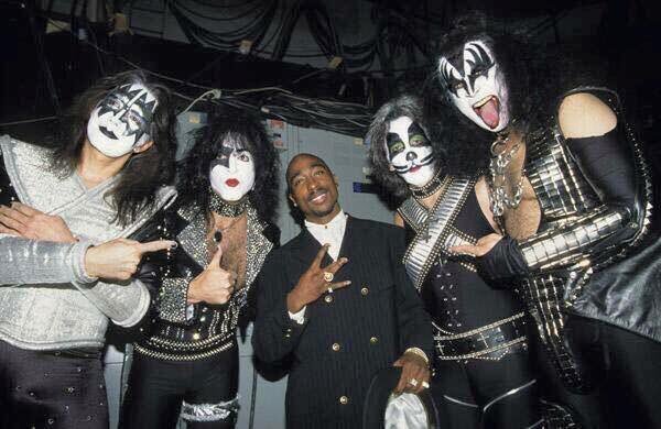 timelessbae's tweet photo. Kiss and Tupac at the Grammys, 1996 https://t.co/7IwYOM78o4