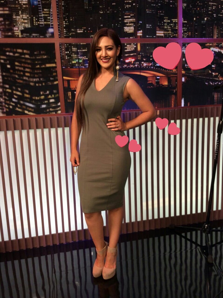 claudia_llort's tweet photo. 11:30 pm los esperamos en @elultimopitazo  no se lo pierdan...
@troppomoda 😘😘😘😘 https://t.co/393CZMmwK5