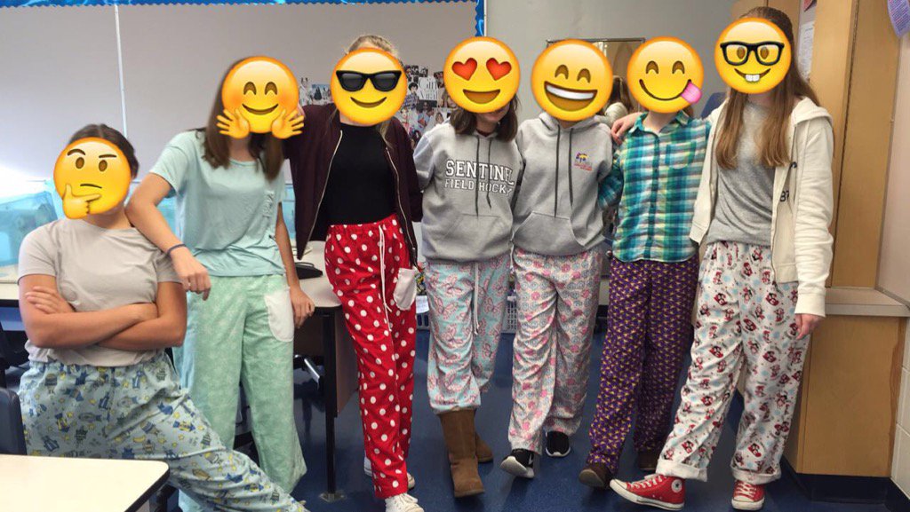 MizCaine's tweet image. Great job on the pjs! #textiles9 #variations #patchpockets #drawstrings #bows #westvaned #sentinelsecondary