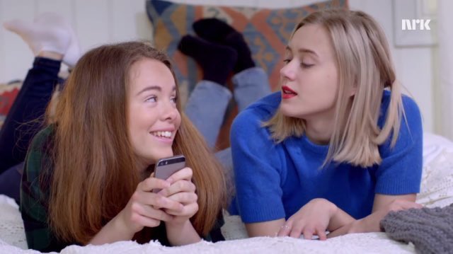 all1ofmyfeeling's tweet photo. @backupcake (*let down) EVA/NOORA NOT HAPPENING. like when eva was stalking noora's fb i was like *eye emoji* GAY. https://t.co/49MiFHPzx7