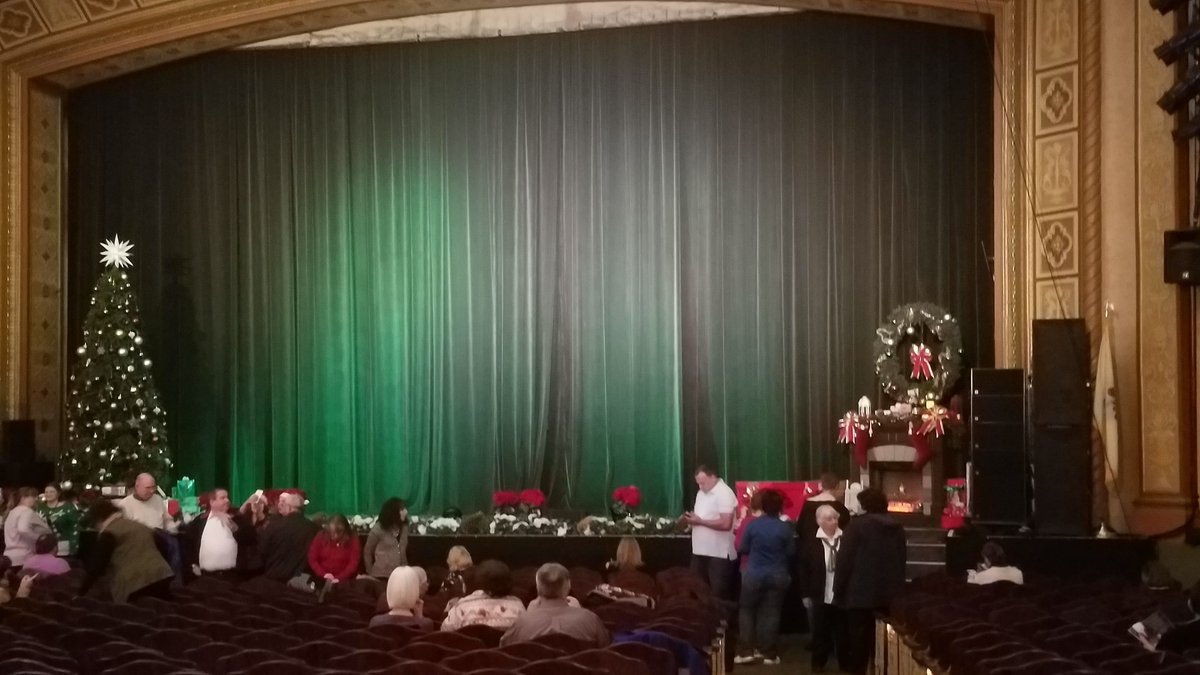 MELandolfi's tweet photo. Almost time for @donnyosmond and @marieosmond Christmas show at @CountBasieThtr ๐๐ถ๐#littlebitrocknroll #littlebitcountry https://t.co/1e2NelZwwO