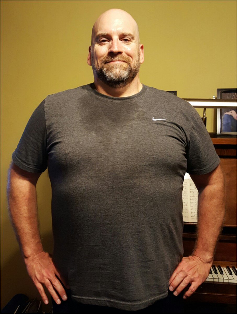 superbear_76's tweet photo. Feelin it, feelin it, feel-in it after @BodyBeast #BulkChest & it feels GREAT! Shaking & exhausted. #setgoalsnbeatthem #nevergiveup #BeastUp https://t.co/VHbH3Ksd9L