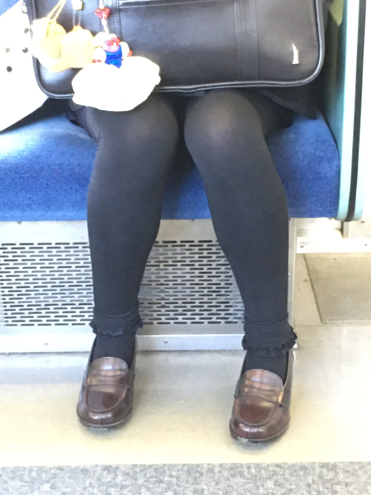 女子高生パンストカバコの画像 