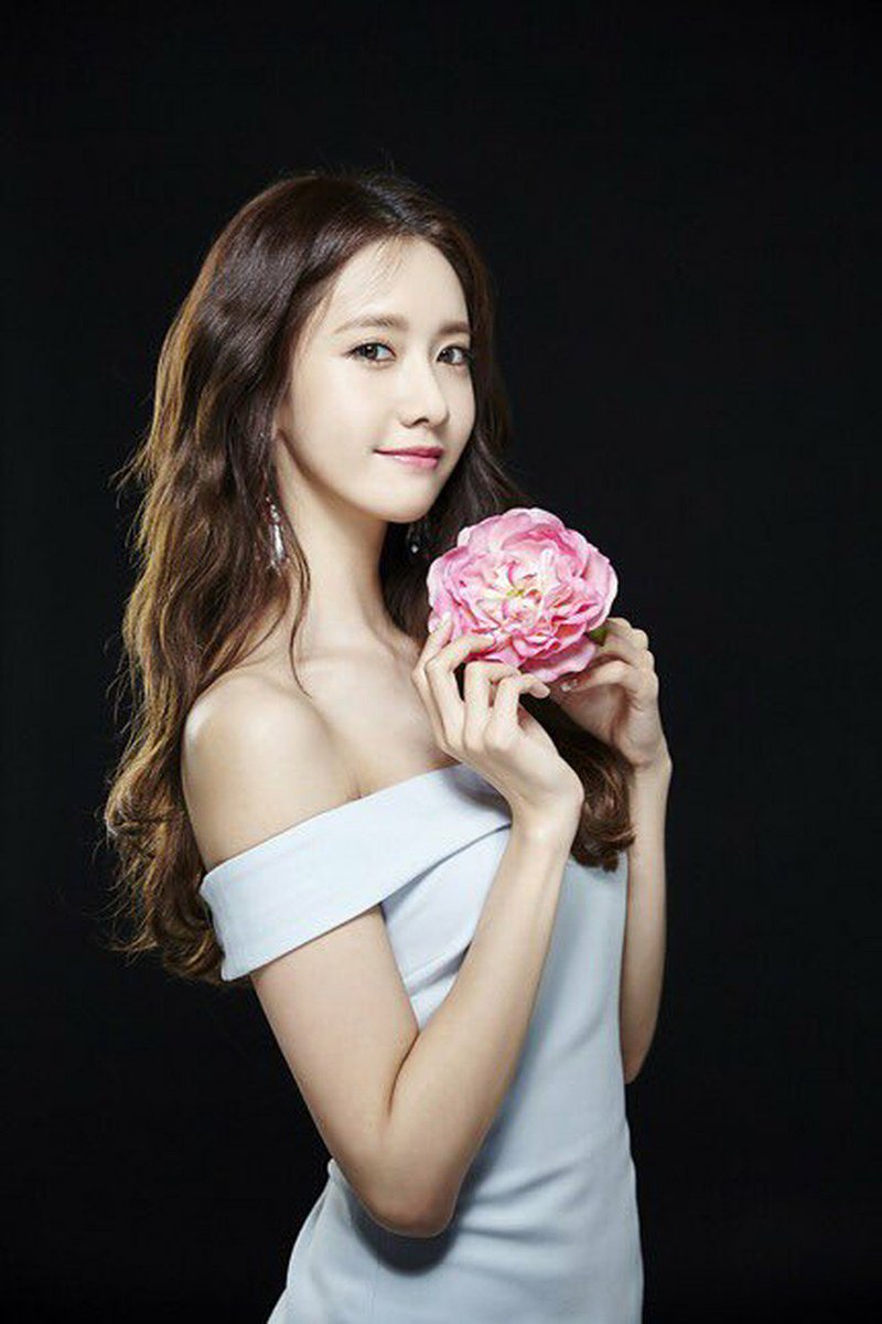 kor_celebrities's tweet photo. 少女時代 ユナ、画報公開。ドラマの後、充電中。 「少女時代」のまとめLIVE： https://t.co/mTpb8DVlL4 https://t.co/bqFsfUnS2h