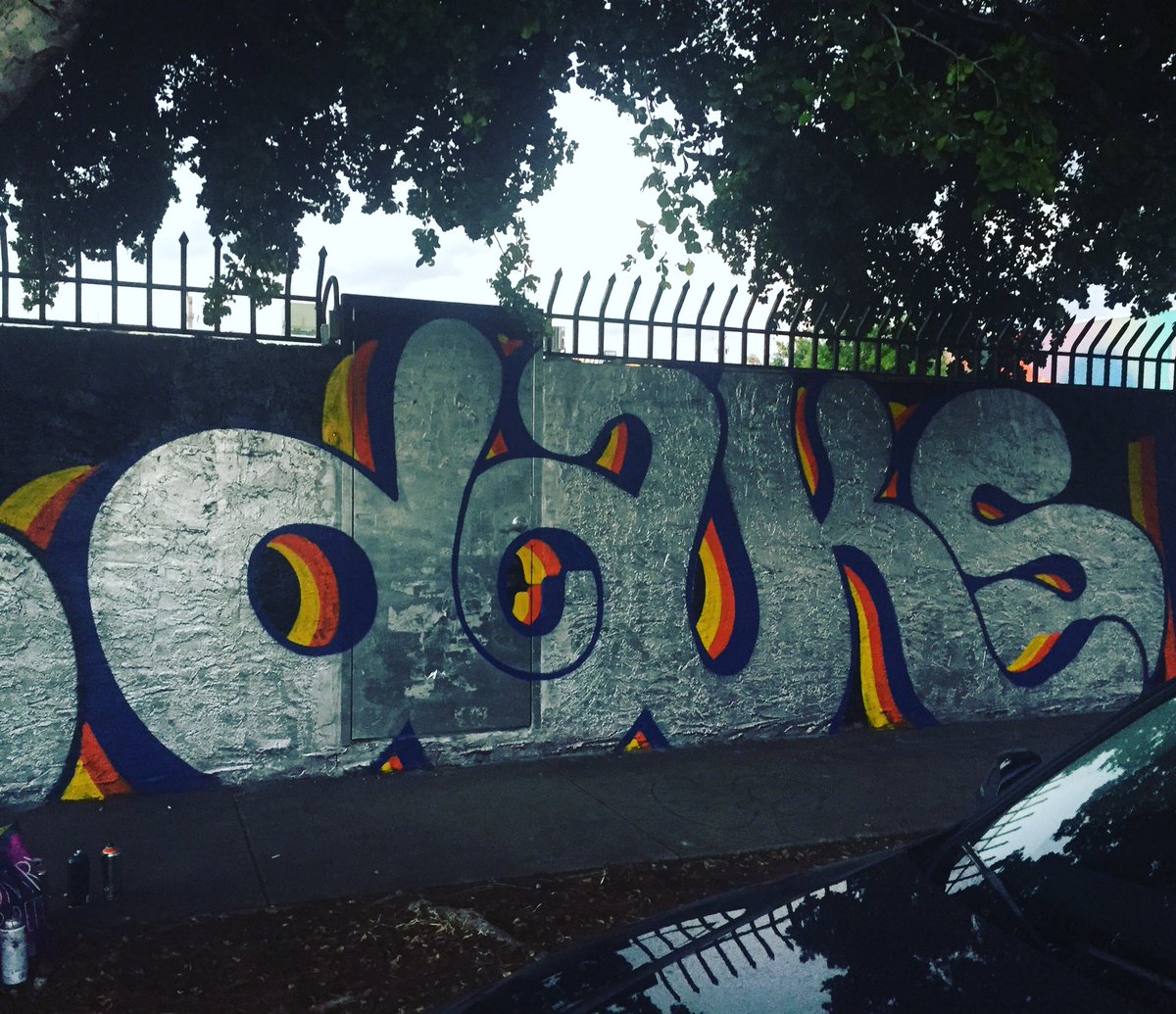 SNORTTHIS's tweet photo. #DestroyingAllKindsOfShit in #Wynwood w/ @missreds_tko &amp; @_begr_  Wild with that chunky shit. #ArtBasel2016 @vandalmovie https://t.co/wLWBsUKOhk