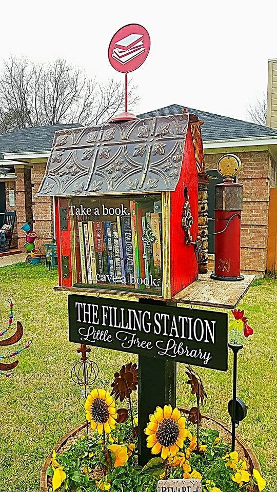 The #LittleFreeLibrary of the Day is this playful "Filling Station" Library in Watauga, Texas!