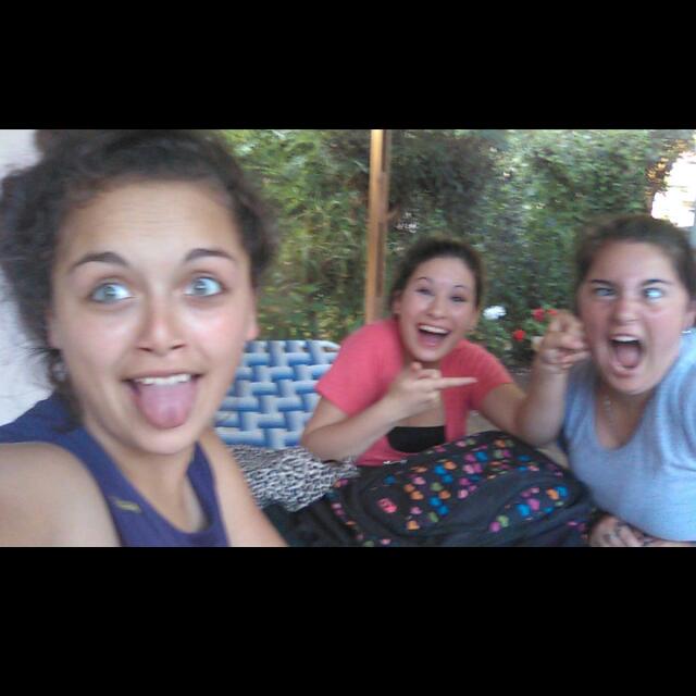anabelar9821's tweet photo. Lo que las extraño💞 @unicornio_2010 @Luliiifontana https://t.co/02dIoS2Es2