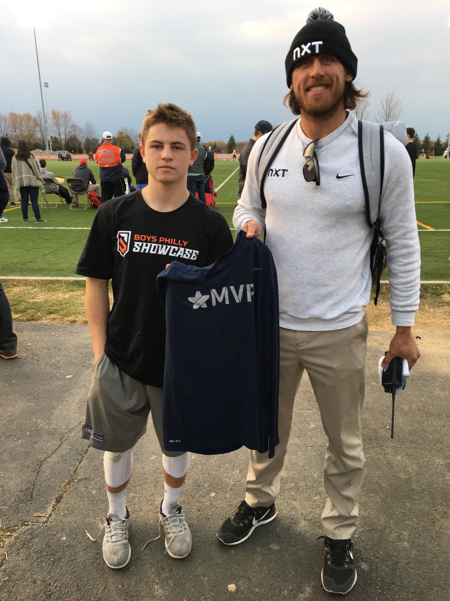 NXT_Showcase's tweet photo. How do you stand out at a showcase? @Cameron_Mags5 proves that it's by being unselfish at the #NXTPS16. https://t.co/UeBxcU1Kew https://t.co/R3gZv15RaL