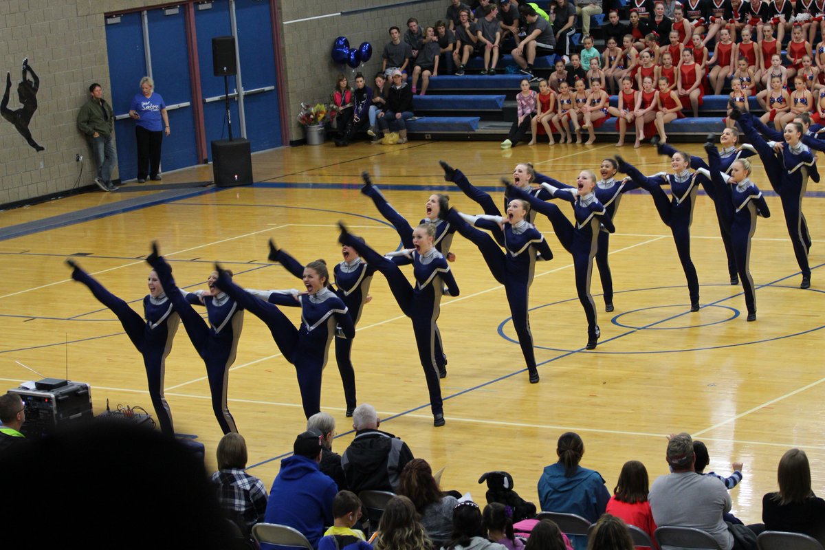 SCTechDTBooster's tweet photo. We're wishing our #stcloudTECH #dancers the best of luck at the CLC competition at #AlexandriaMN tomorrow night! #RollTigers #TigerPride https://t.co/pRl5dXkgzD