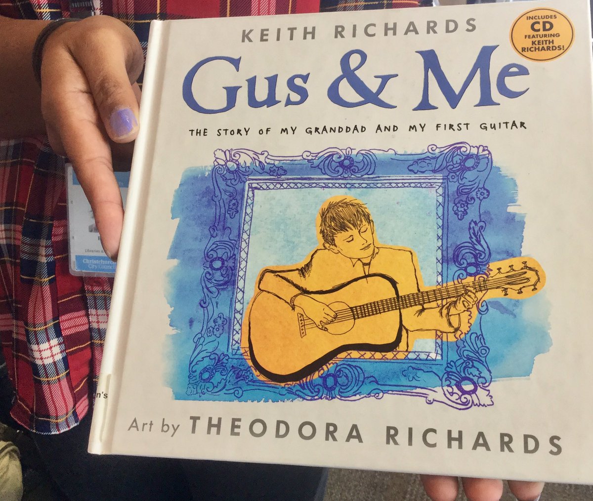 ChristchurchLib's tweet image. Our #BookOfTheDay here at #AranuiLibrary
Keith's grandfather was instrumental in his early love for music ❤️🎸 ^DC