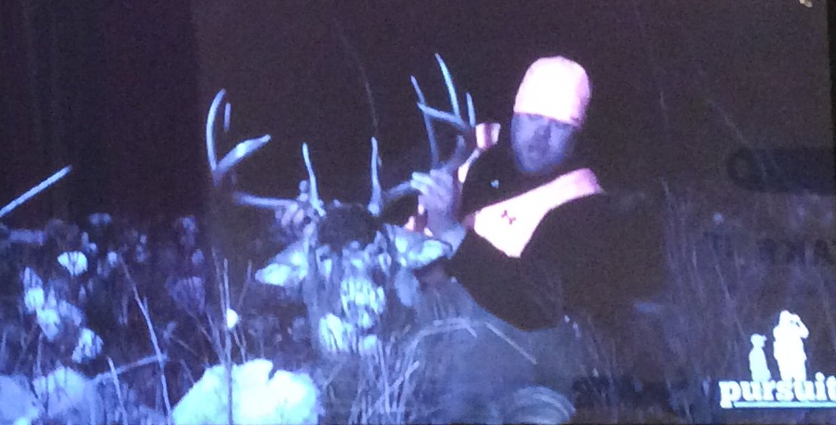 RidgeReaper68's tweet photo. Nice Buck @WhitetailDean way to stay the course despite the circumstances. #EvilBuck #MainBeamMonday #DeerSeason https://t.co/YznIfewuyG
