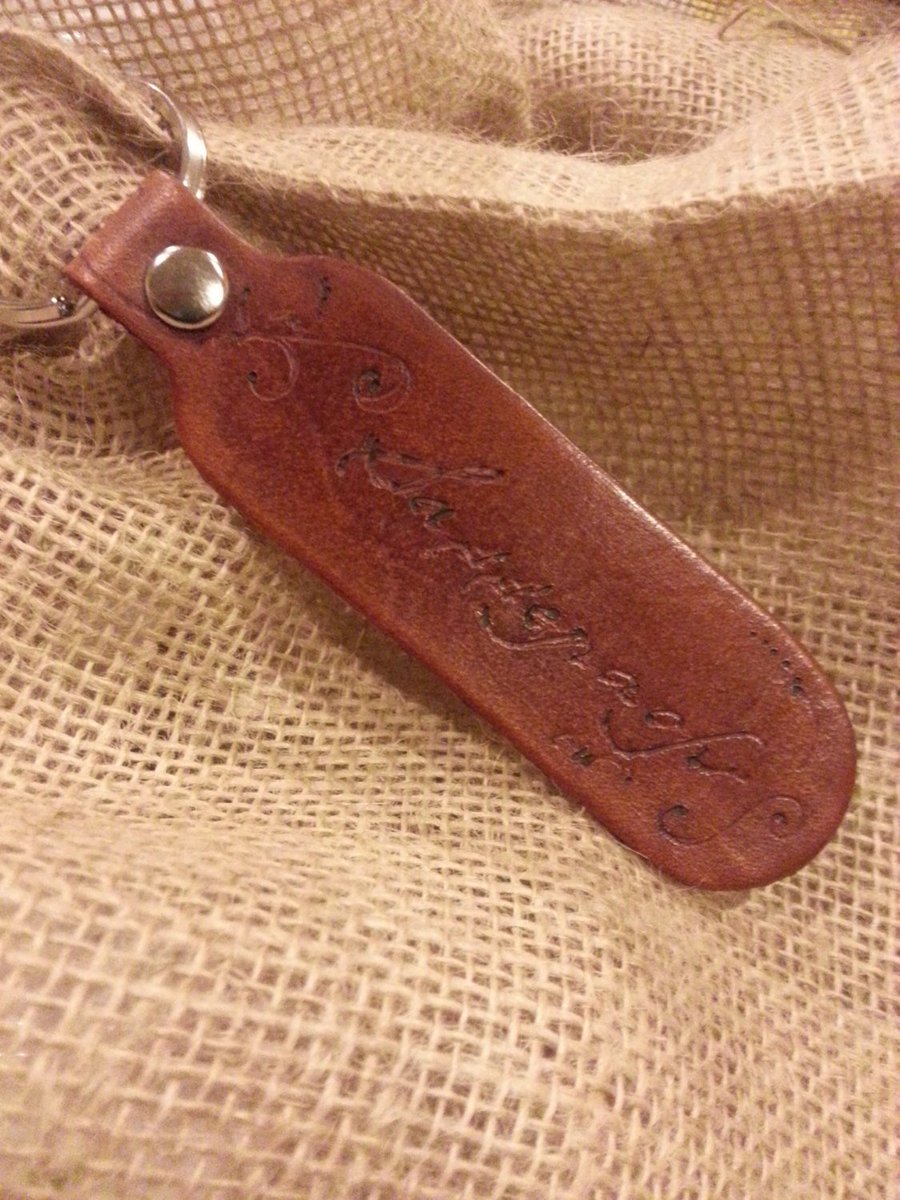 crazycufflove's tweet photo. Special Order - Leather Key Holder - You pick your verse! https://t.co/CNV6ISu7hC #SellingOutforCrazy #Handstained https://t.co/miMMy88TUX