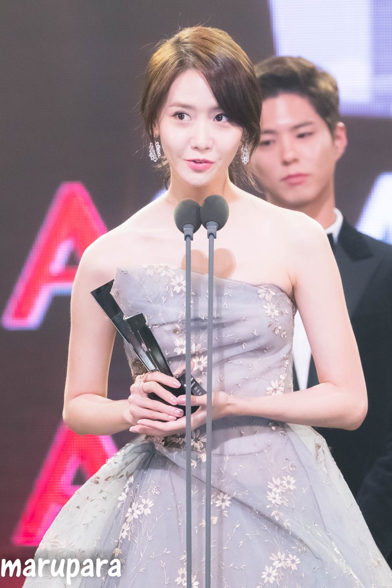 [PIC][16-11-2016]YoonA tham dự "'2016 Asia Artist Awards (AAA)" tại "Kyung Hee University Grand Peace Palace" vào tối nay - Page 4 CyZM0ZaUAAEfFmn